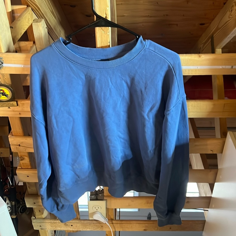 Women’s Blue Old Navy Crewneck